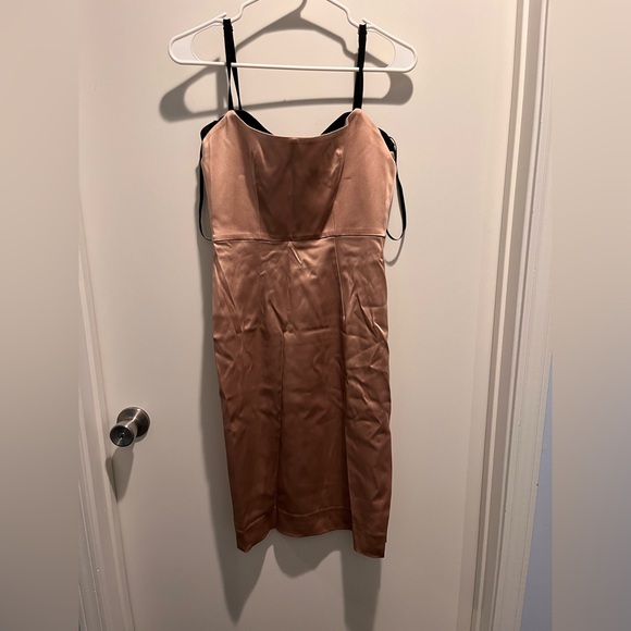 Milly Dress - Picture 4 of 16